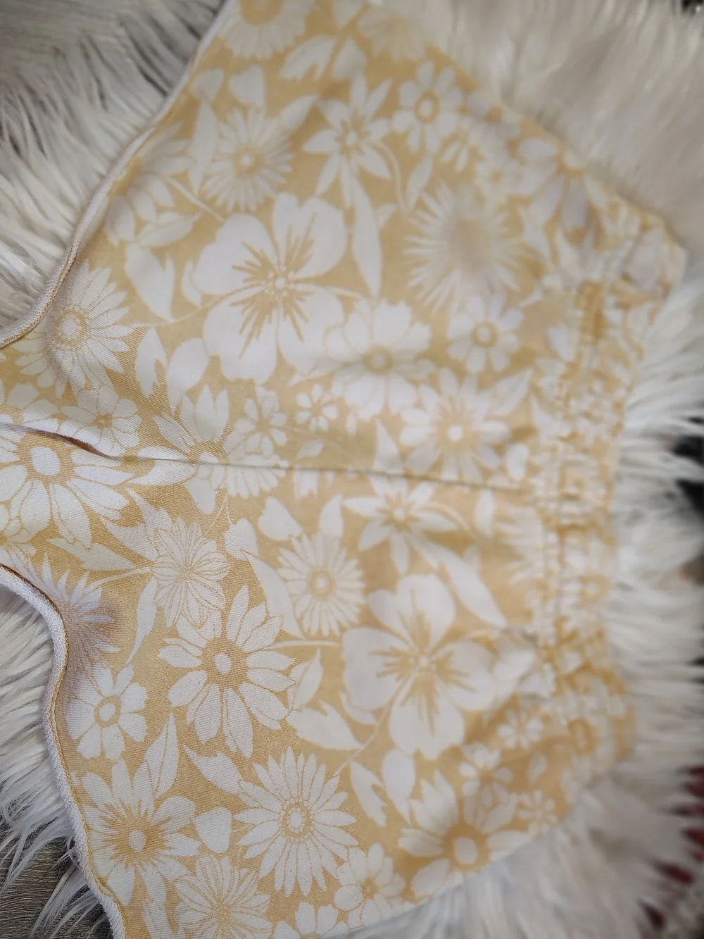 American Eagle Buttery Yellow Floral Drawstring Women’s Shorts XS